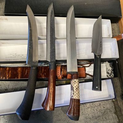 首都机场货运安检成功拦截违规邮件，查获夹带管制刀具